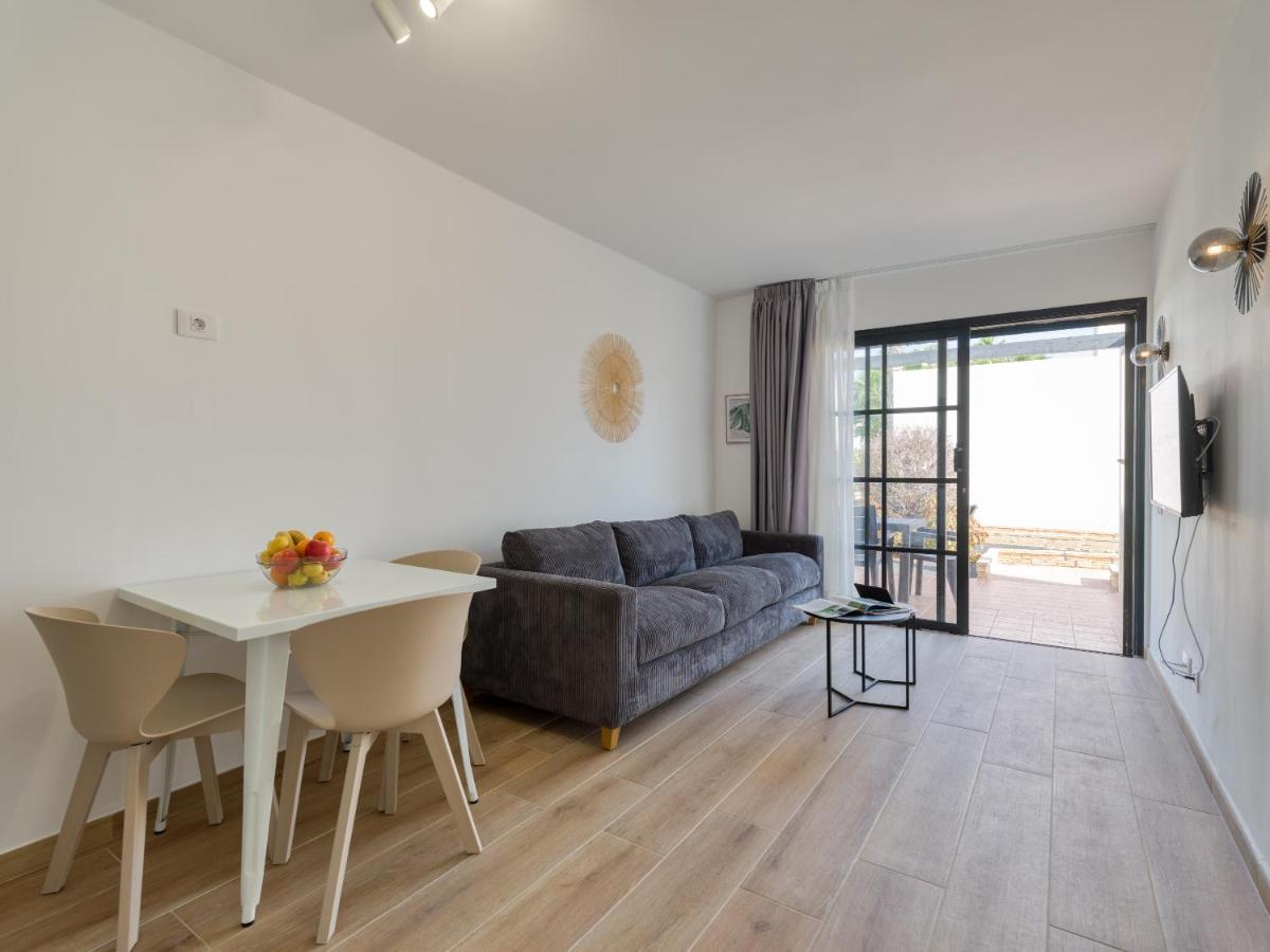 Homeforguest Moderno Apartamento En 科拉雷侯 外观 照片